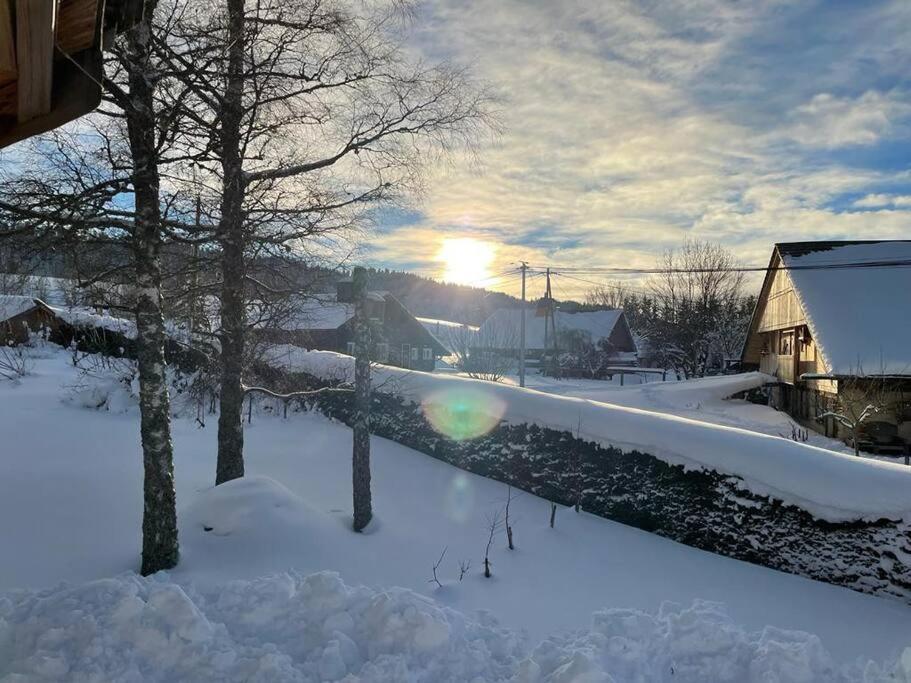 Nuit Insolite - La Cabane Du Haut-Doubs Les Gras Exterior foto